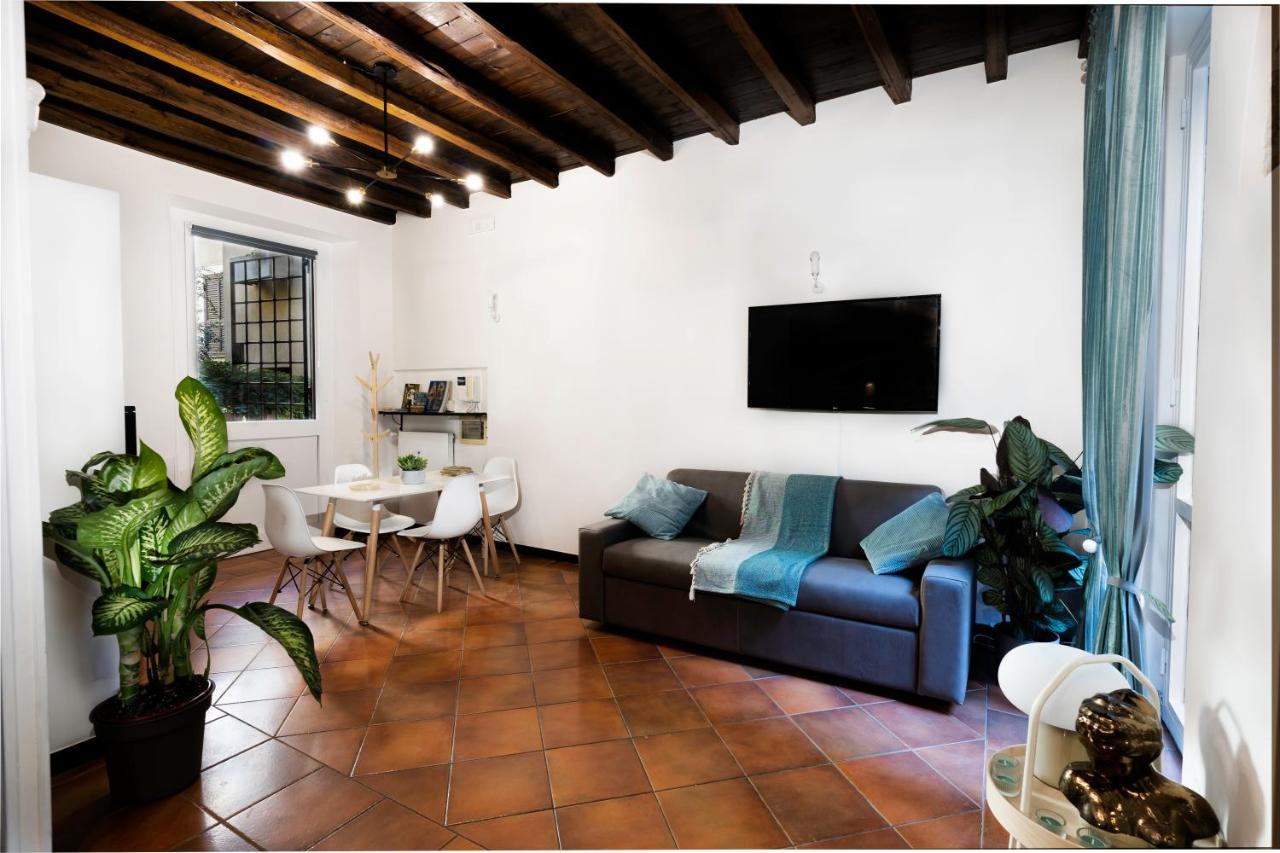 Quiet Trevi Fountain Apartment With Patio And Backyard Rome Extérieur photo