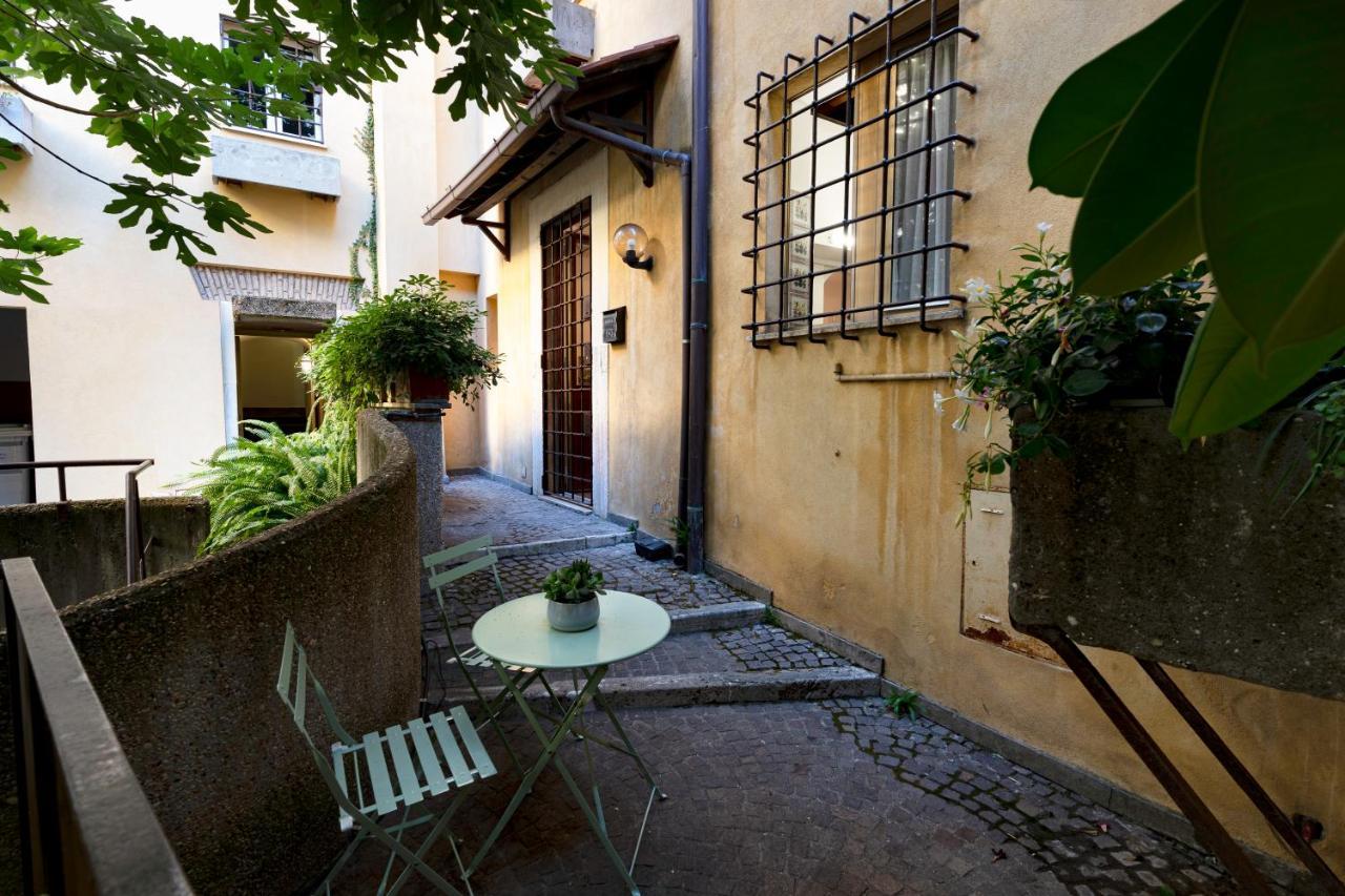 Quiet Trevi Fountain Apartment With Patio And Backyard Rome Extérieur photo