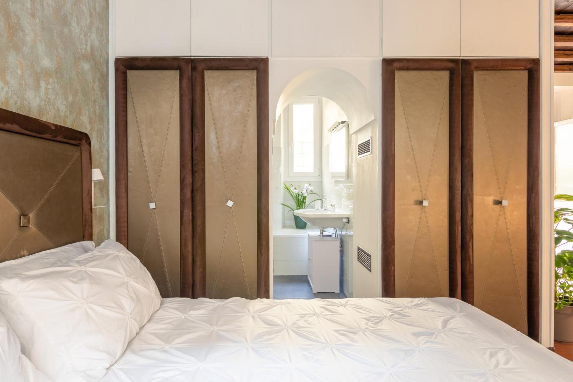 Quiet Trevi Fountain Apartment With Patio And Backyard Rome Extérieur photo